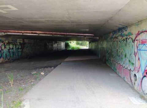 Pont sous l'avenue du Mondial